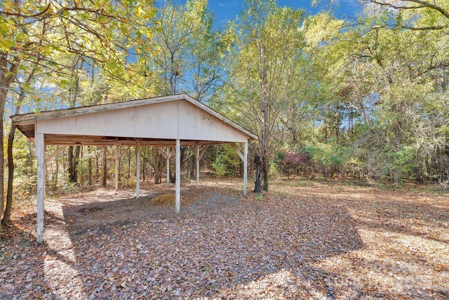 Building Photo - 607 Fort Mill Hwy