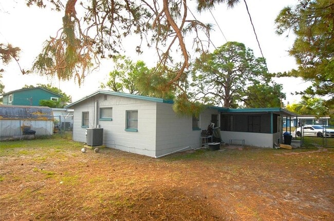 Building Photo - 4317 70th Ave N