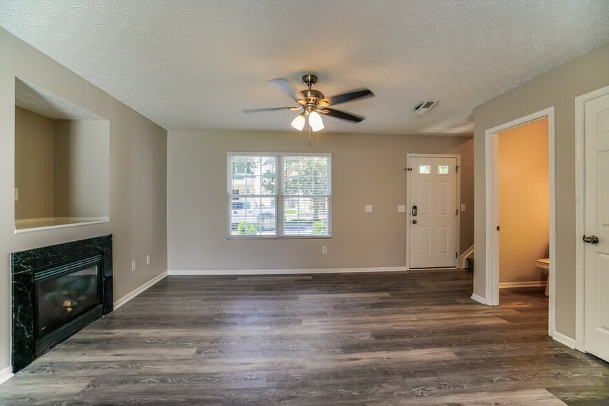 Building Photo - 8752 Arrowtip Ln