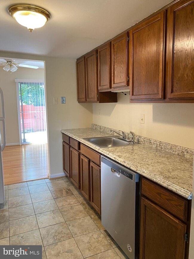 Building Photo - 2822 Hogan Ct