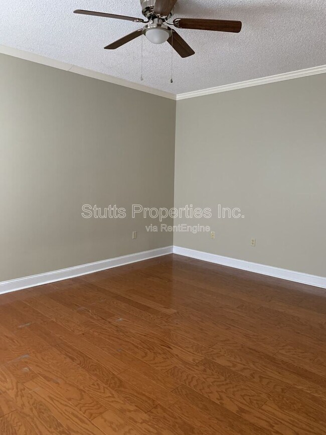 Building Photo - 97 N Bailey Springs Dr