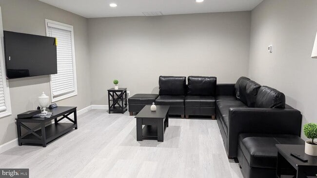 Building Photo - 2253 Papermill Rd