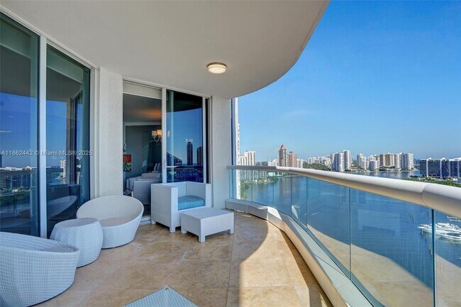 Building Photo - 6000 Island Blvd