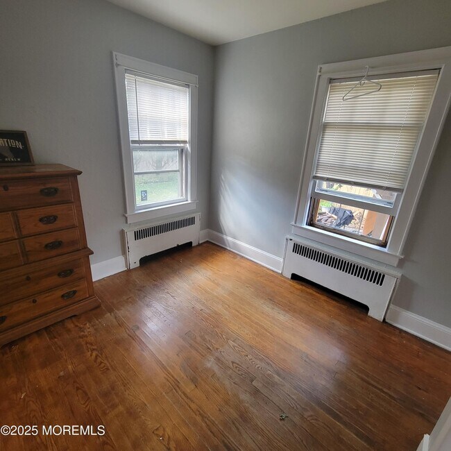 Building Photo - 922 NJ-34