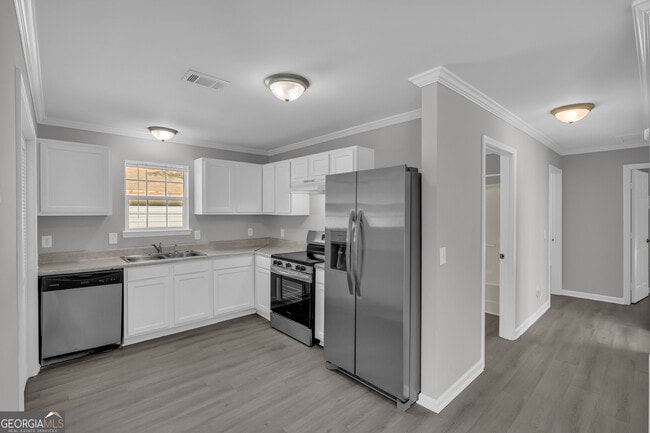 Building Photo - 1040 Thomasville Estates Dr SE