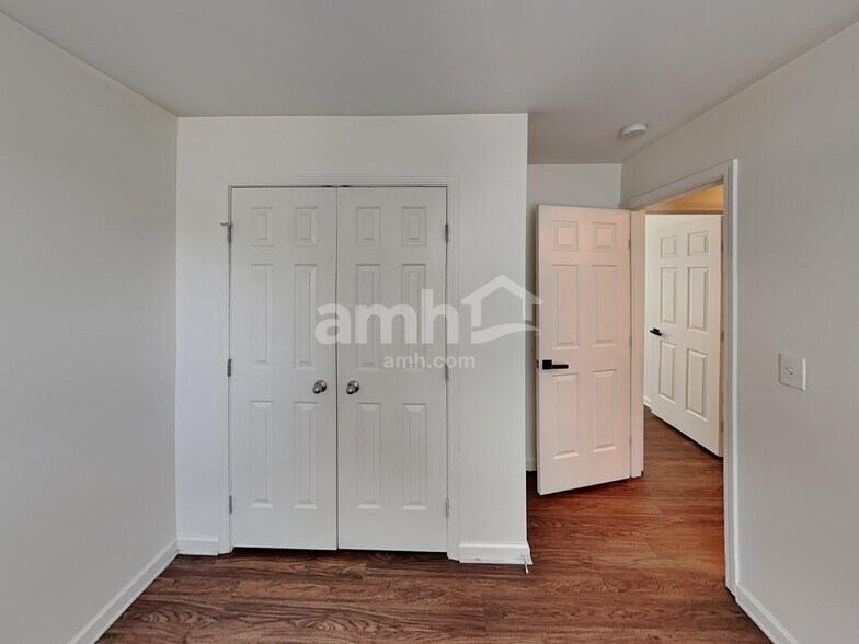 Building Photo - 9634 Brookmere Ln