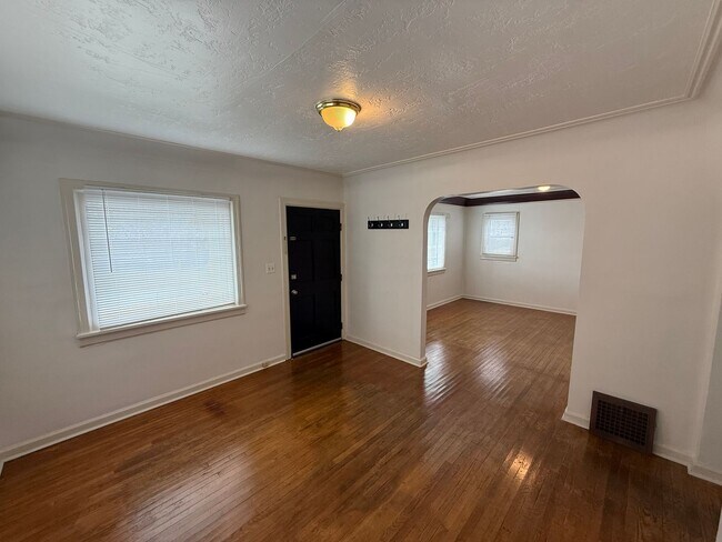 Building Photo - 2841 S 2300 E