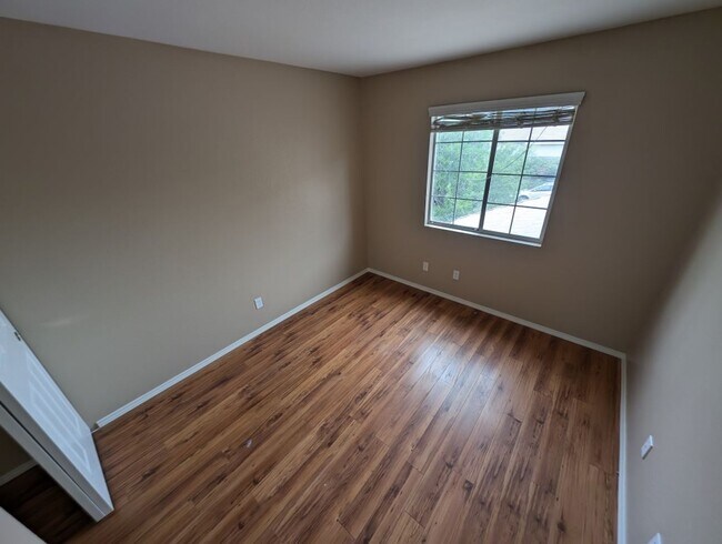 Building Photo - 10108 Oakmoor Pl