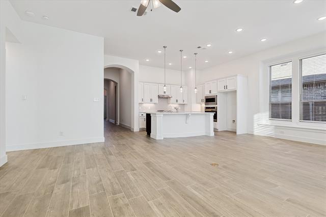 Building Photo - 1713 Snowdrop Dr