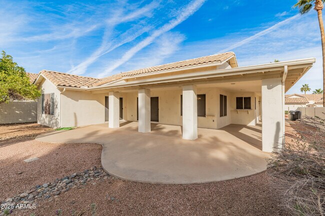 Building Photo - 14543 W Bison Path