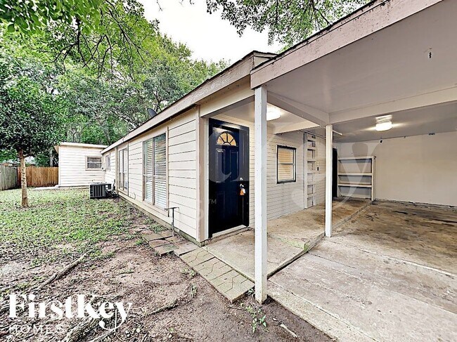 Building Photo - 2009 Tremont Ct