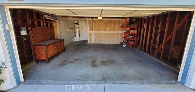 Building Photo - 15038 Hiawatha St