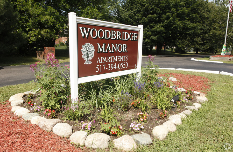 Building Photo - Woodbridge Manor Apartments