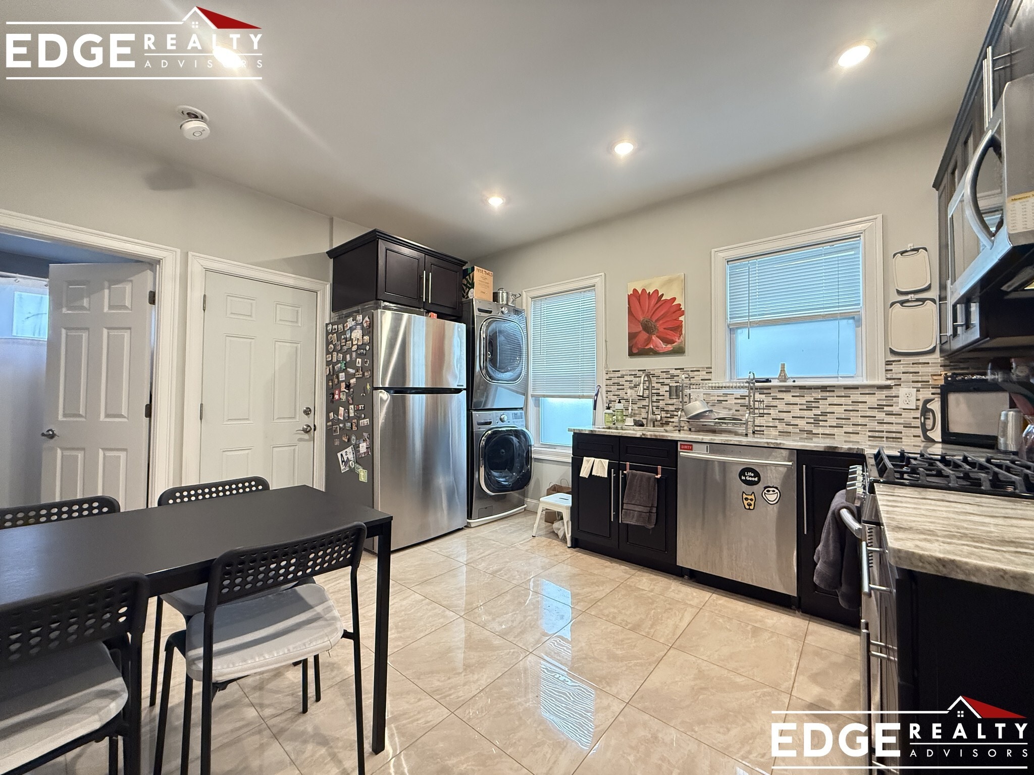 Building Photo - 82 Newbury St