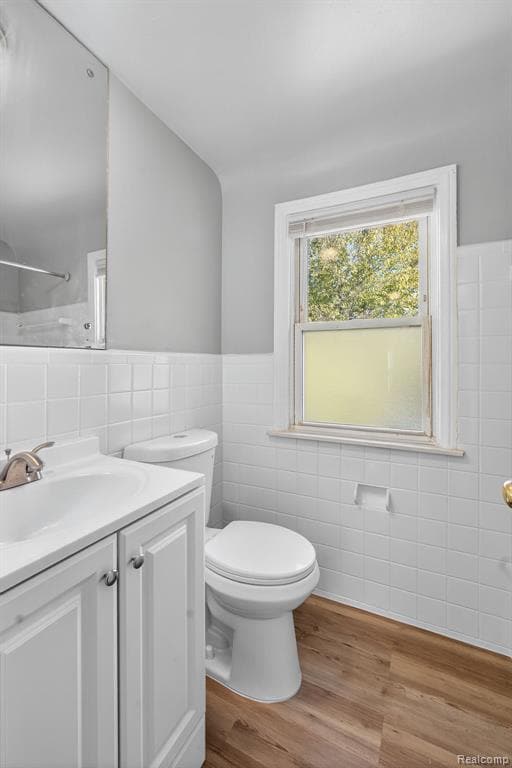 Building Photo - 20216 Regent Dr