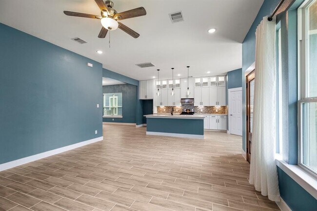 Building Photo - 4610 Cashel Glen Dr