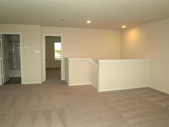 Building Photo - 173 Onna St