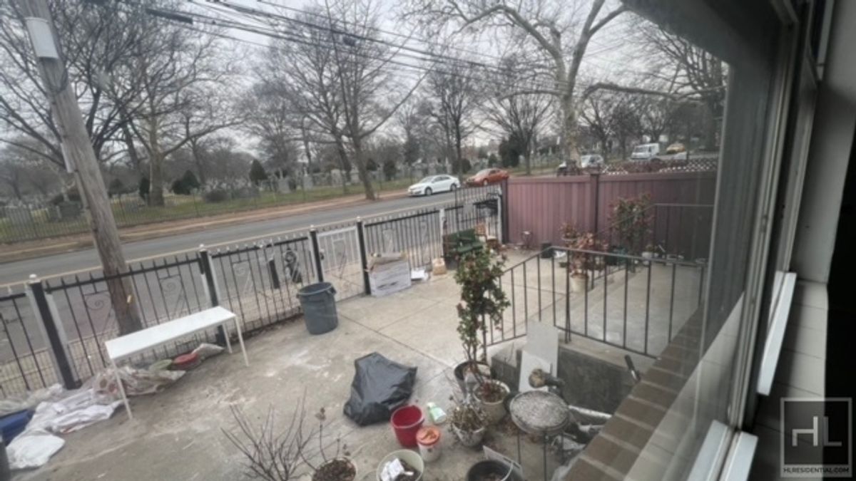 Building Photo - 1081 Schenectady Ave