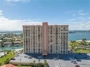 Building Photo - 4900 Brittany Dr S