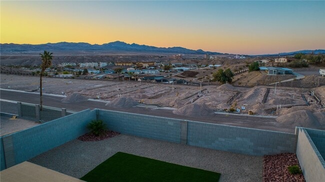 Building Photo - 2469 Pesuna Dr