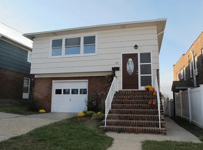 Building Photo - 63 Oxford Pl