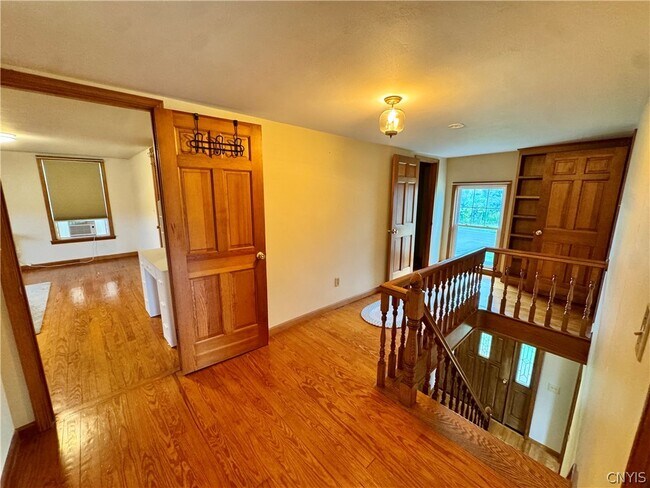 Building Photo - 5221 Hill Rd
