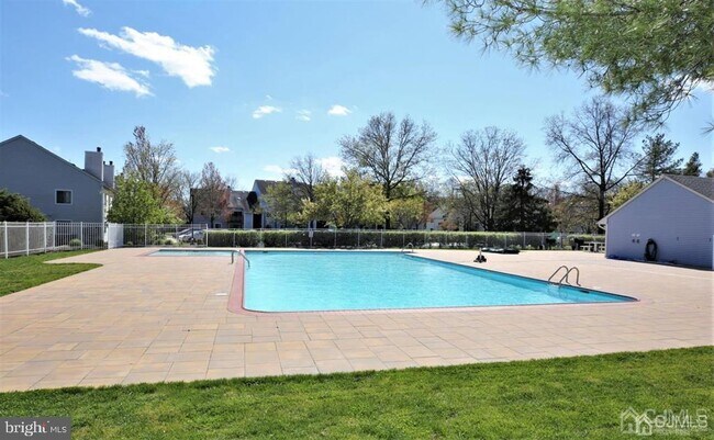 Building Photo - 1016 Aspen Dr