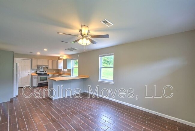 Building Photo - 130 Pleasant Dr