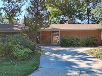 Building Photo - 13231 Lenfant Dr