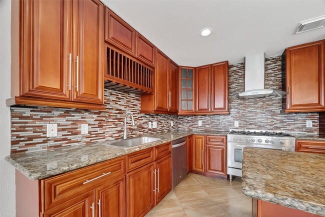 Building Photo - 16111 Soaring Eagle Dr