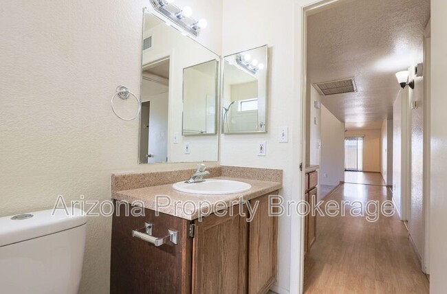 Building Photo - 8135 W Sierra Vista Dr