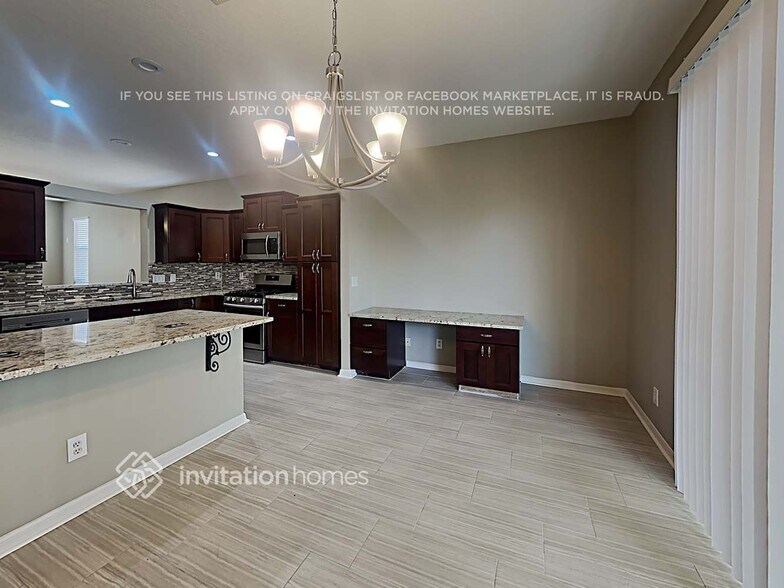 Building Photo - 3008 Summer Cruise Dr