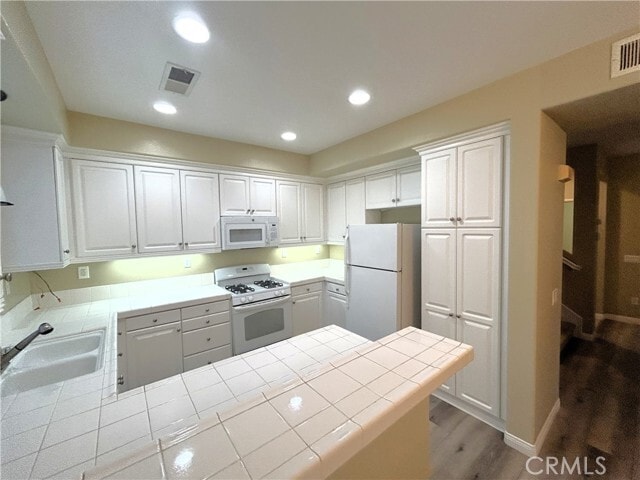 Building Photo - 7030 Angora St