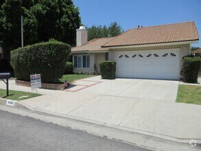 Building Photo - REDUCED PRICE!  Beautiful updated 1-story ...
