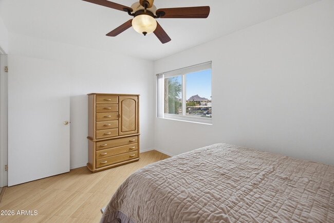 Building Photo - 16624 E Palisades Blvd