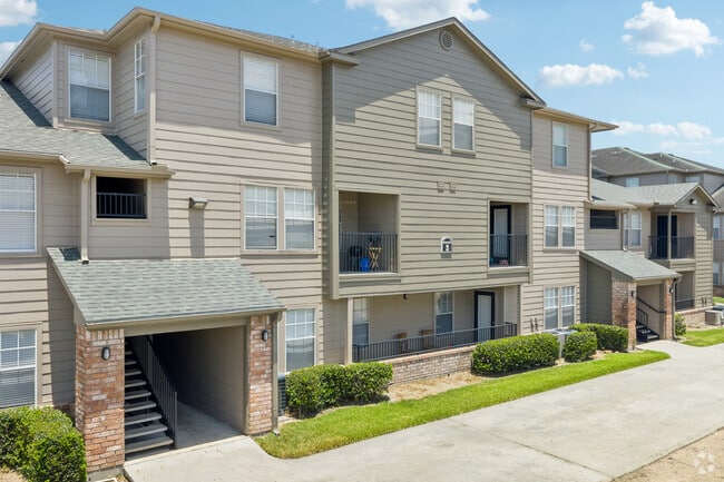 Building Photo - Norman Apartments Homes