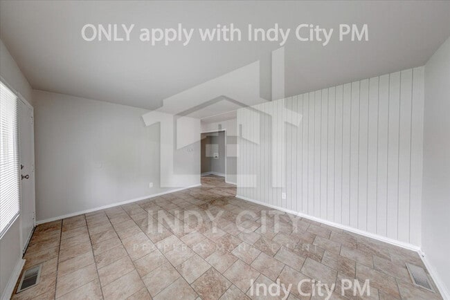 Building Photo - 3232 Normandy Rd