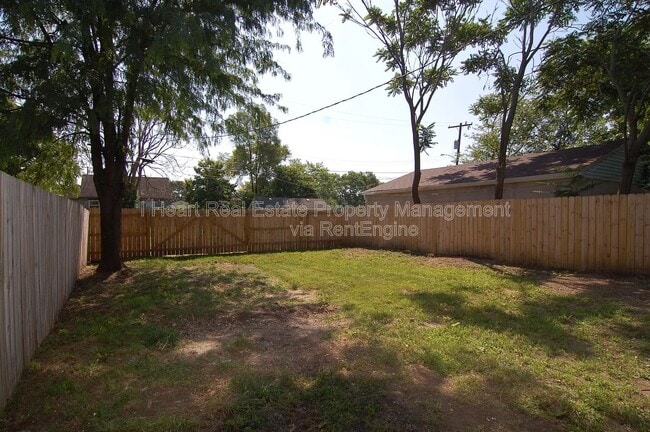 Building Photo - 208 N Guilford Ave