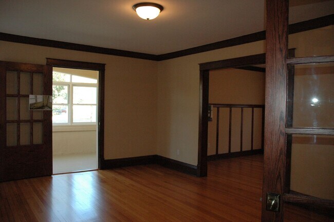 Interior Photo - Mead Flats