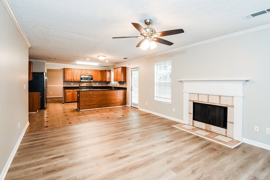 Building Photo - 3511 Hamilton Creek Trail NE