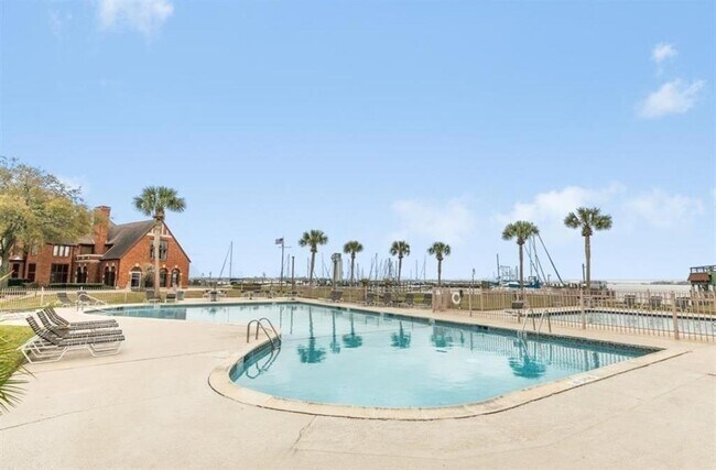 Building Photo - 18104 Starboard Dr