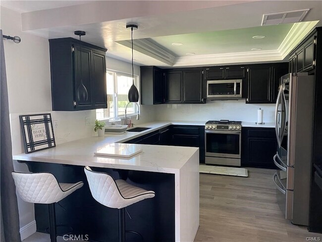 Building Photo - 2020 Oakland Hills Dr