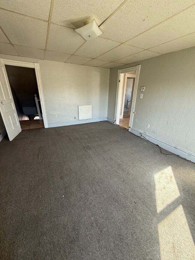 Building Photo - 1001 Caldwell Ave