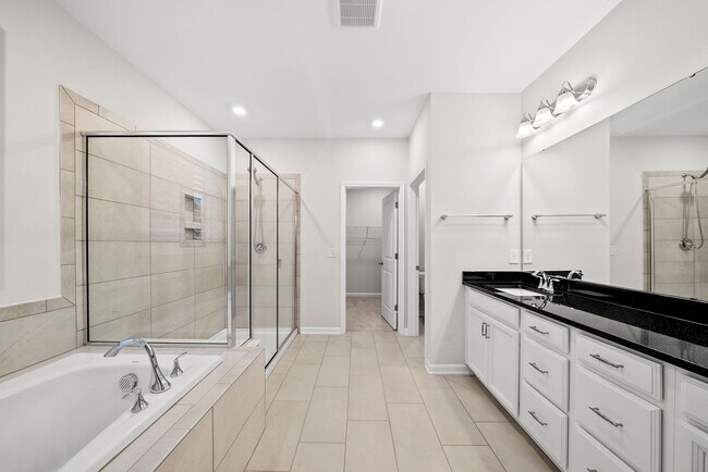 Building Photo - 2116 Curry Mdw Wy