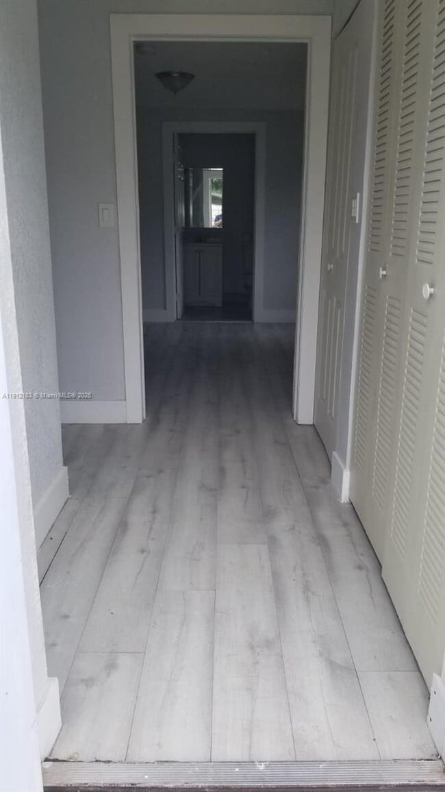 Building Photo - 1950 Rutland St