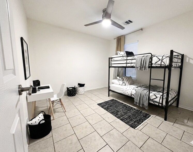 Bedroom 3 - 13215 Regency