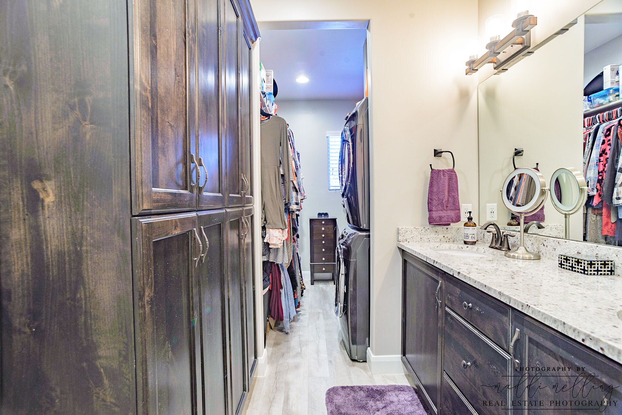 Building Photo - 325 N Red Stone Rd