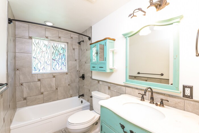 Building Photo - 2895 S Ingalls Way