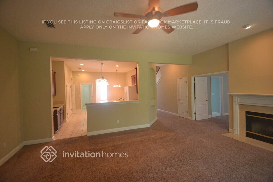 Building Photo - 382 Edge of Woods Rd