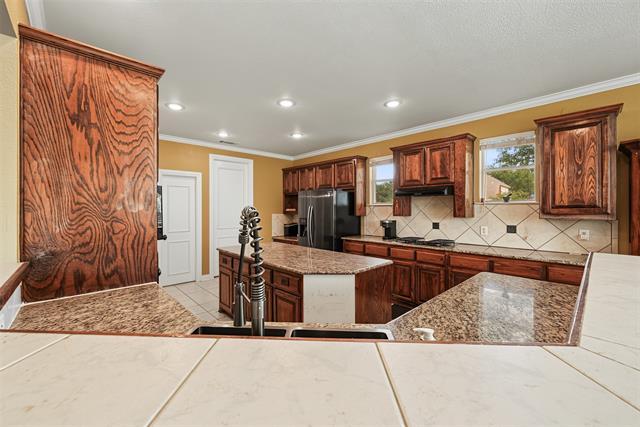 Building Photo - 1335 Bradford Dr